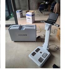 Accuniq BC300, analizator składu ciała z oprogramowaniem, Selvas Healthcare